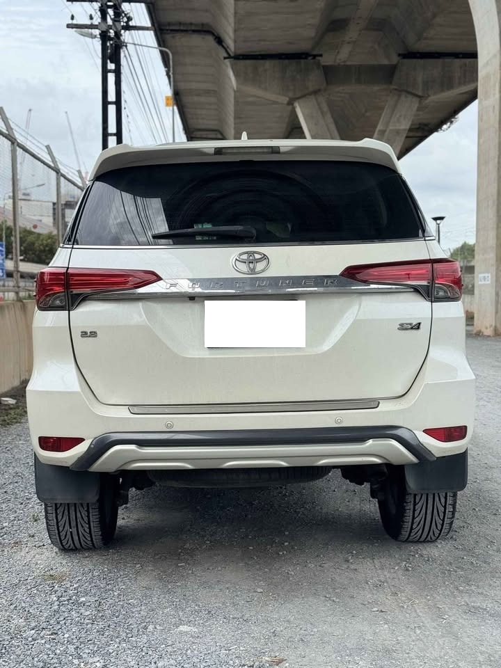 2019 Toyota Fortuner 2.8L Turbo Diesel 4WD | 450 Nm | 7-Seater