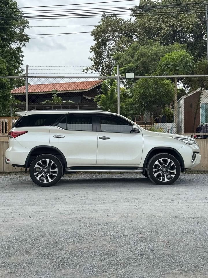 2019 Toyota Fortuner 2.8L Turbo Diesel 4WD | 450 Nm | 7-Seater